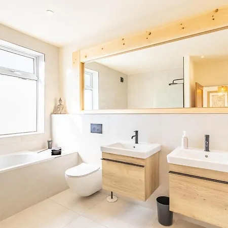 Tatil Evi Spacious Retreat